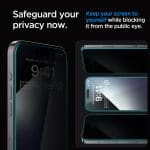 Spigen Glas.tr ”ez Fit” Privacy iPhone 15